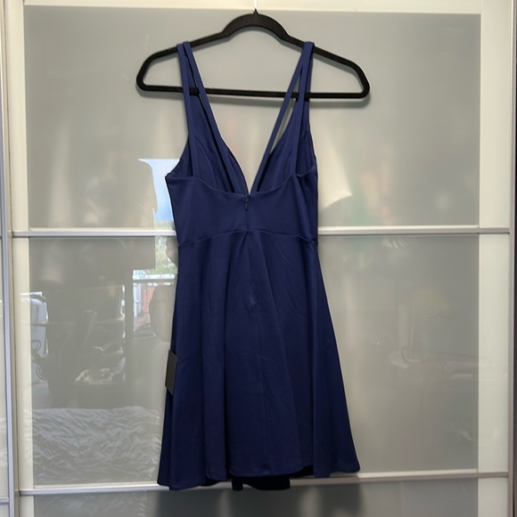 NWT Lulus Strappy deep v skater dress - Picture 4 of 5